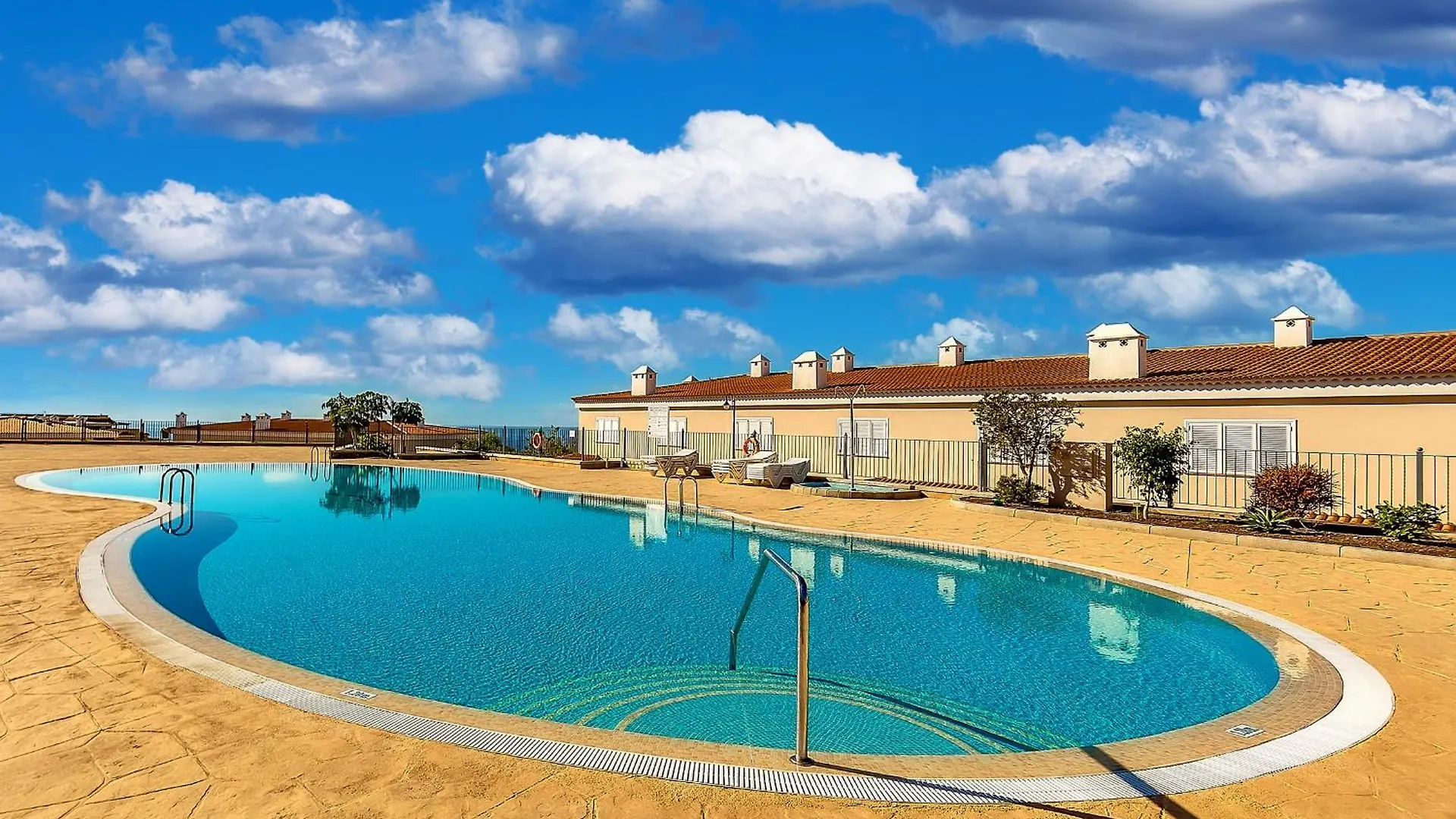 Spacious Ocean View Family Townhouse Puerto de Santiago  Spanien