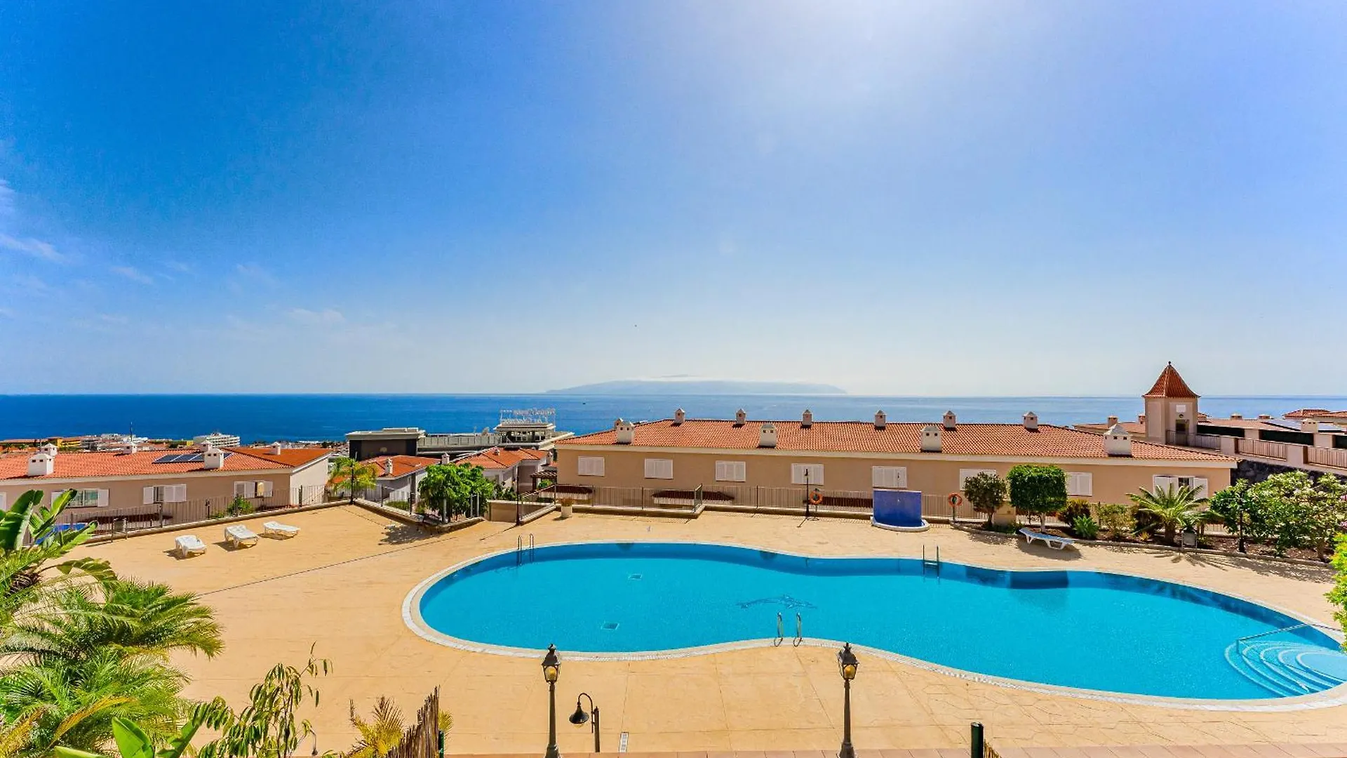 Spacious Ocean View Family Townhouse Puerto de Santiago